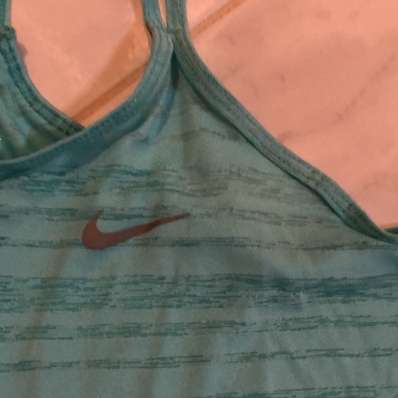Nike dri-fit teal tank top. Size L. - Picture 2 of 4